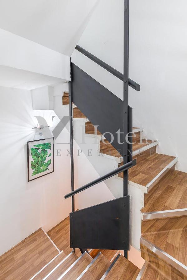 Ayz Sierra De Meira - Auto Check-In Property (Adults Only) Madrid Ngoại thất bức ảnh